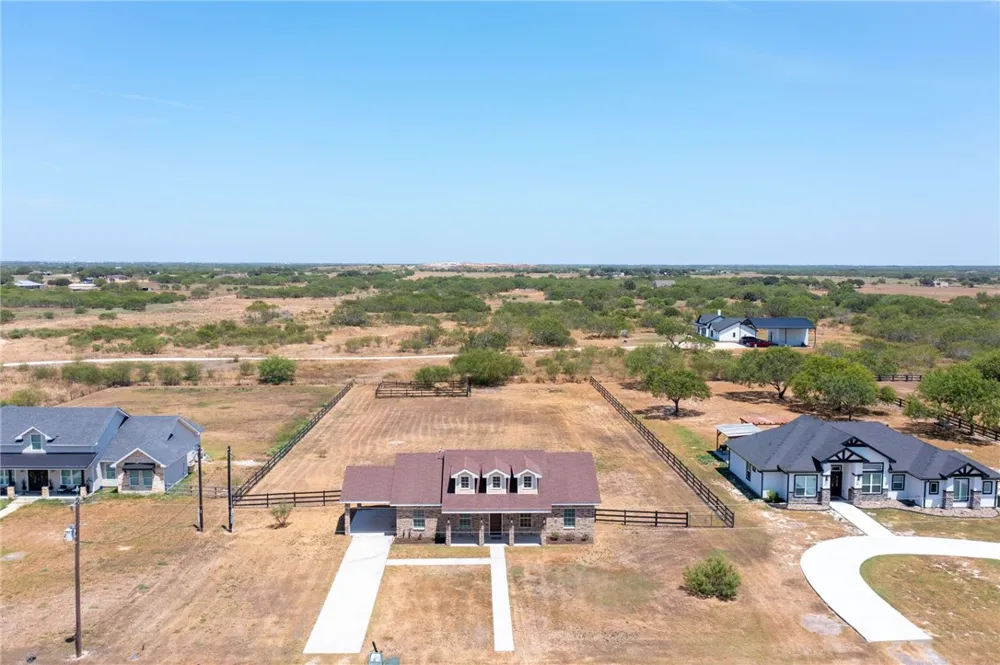 340 E County Road 2150 Kingsville, TX 78363