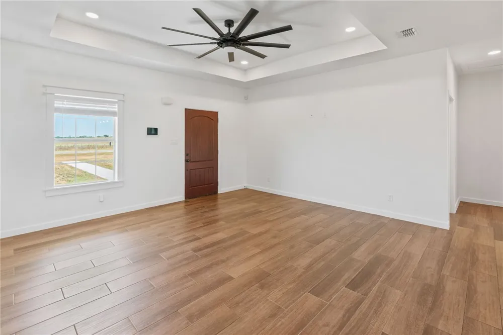 340 E County Road 2150 Kingsville, TX 78363