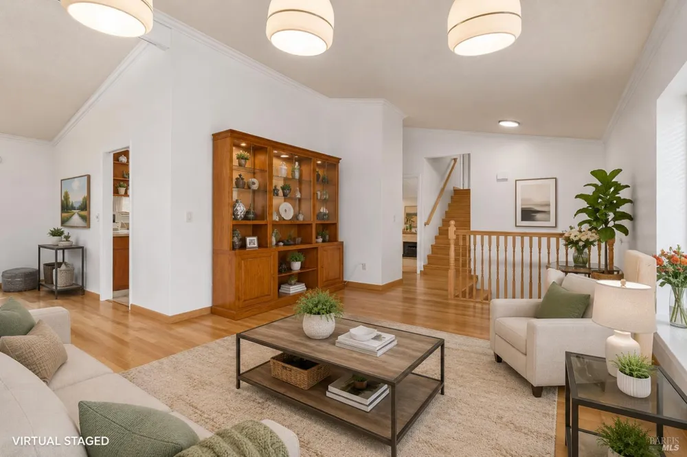 1804 Spoonbill Avenue Petaluma, CA 94954