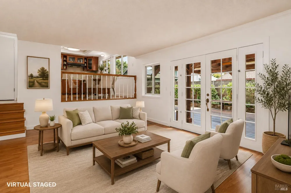 1804 Spoonbill Avenue Petaluma, CA 94954