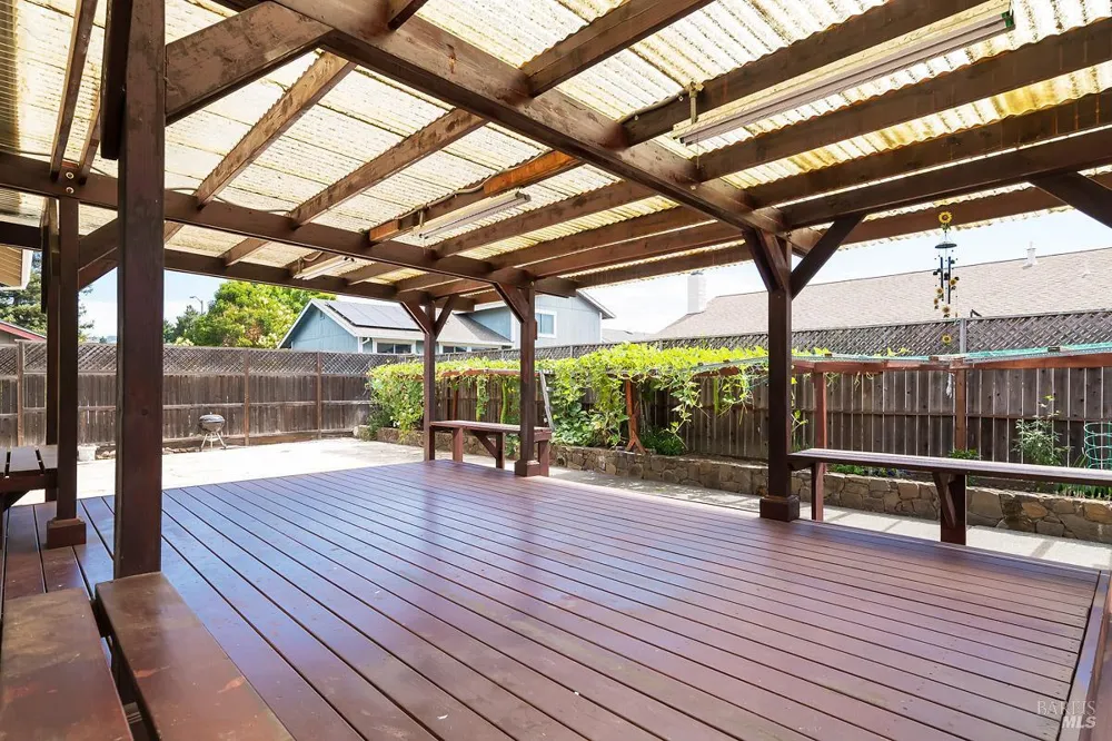 1804 Spoonbill Avenue Petaluma, CA 94954