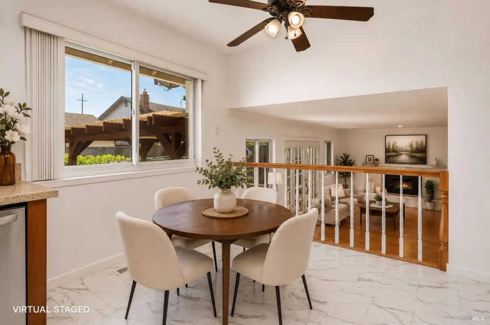 1804 Spoonbill Avenue Petaluma, CA 94954