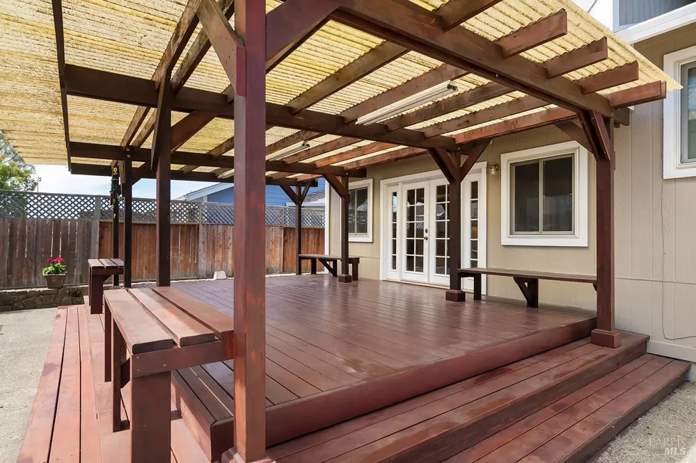 1804 Spoonbill Avenue Petaluma, CA 94954