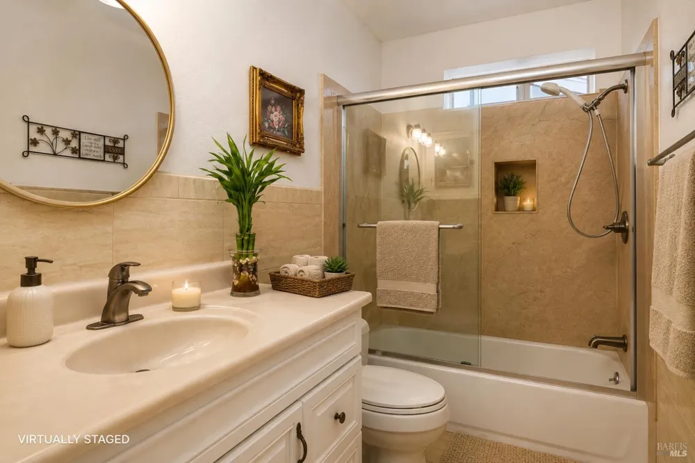 1804 Spoonbill Avenue Petaluma, CA 94954
