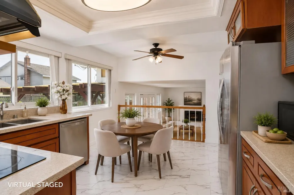 1804 Spoonbill Avenue Petaluma, CA 94954