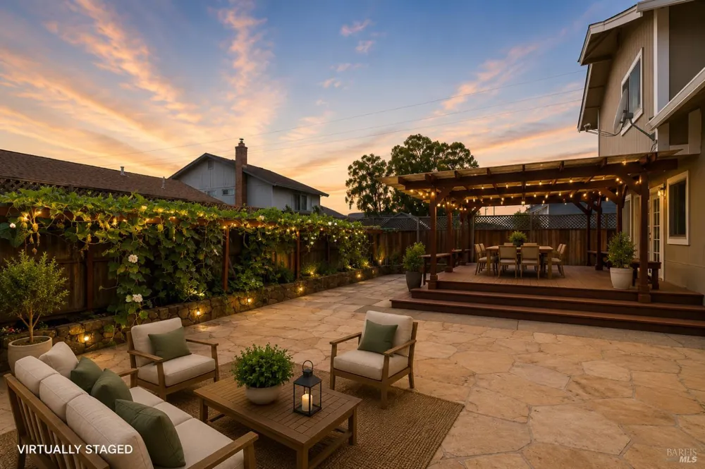 1804 Spoonbill Avenue Petaluma, CA 94954