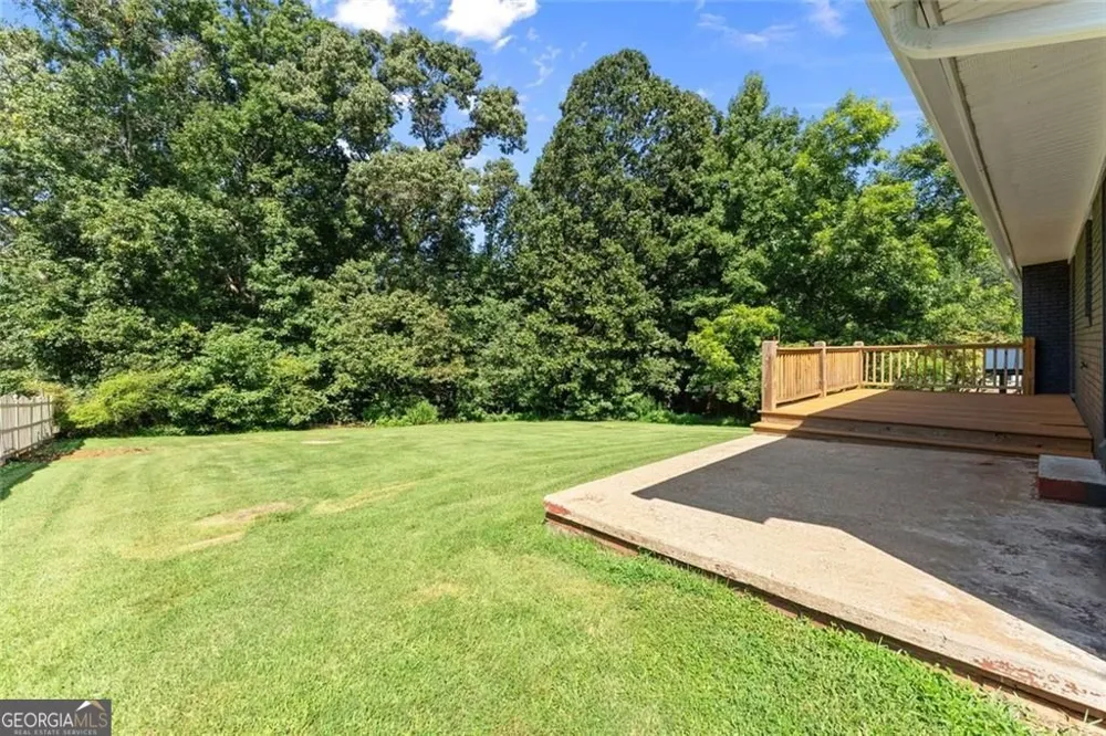 5850 Norton CIR Flowery Branch, GA 30542