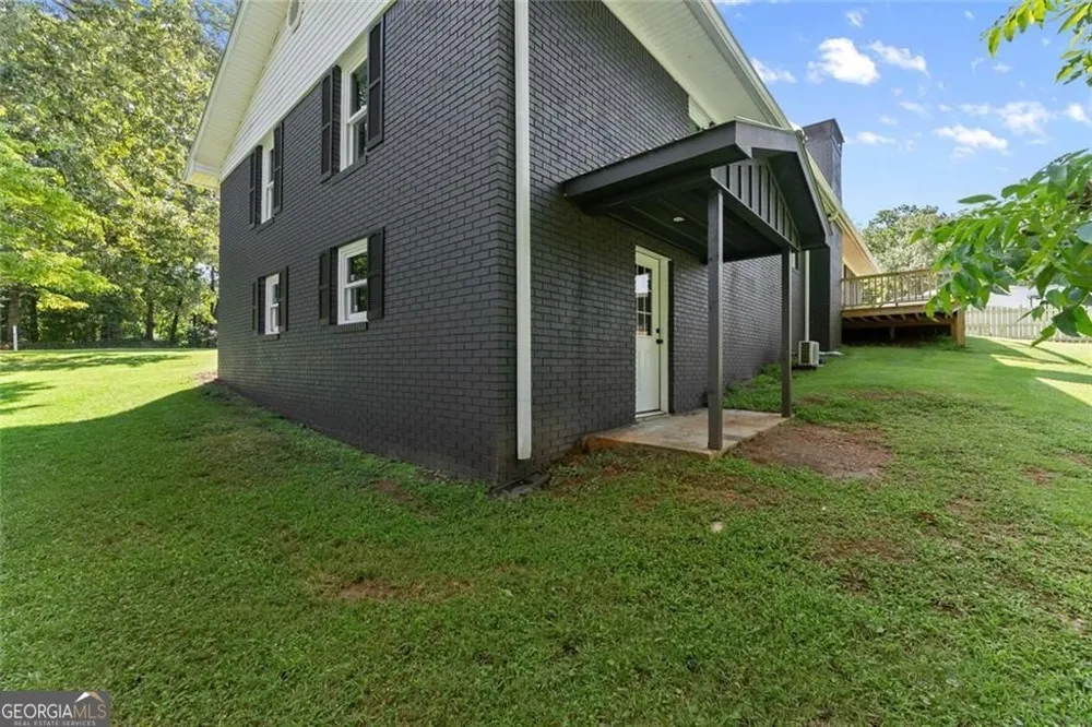 5850 Norton CIR Flowery Branch, GA 30542