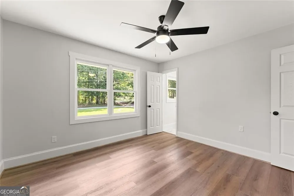 5850 Norton CIR Flowery Branch, GA 30542