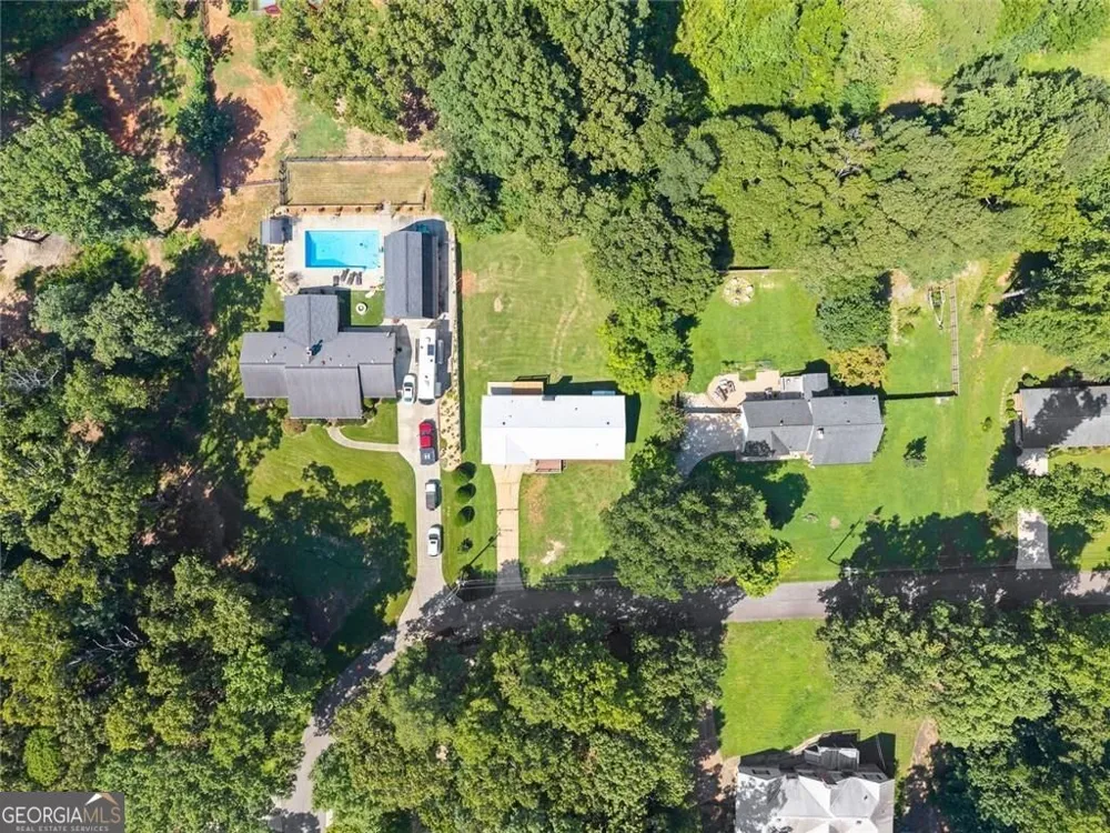 5850 Norton CIR Flowery Branch, GA 30542