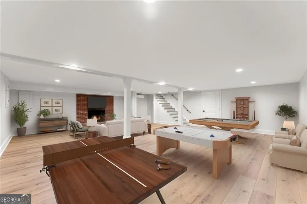 5850 Norton CIR Flowery Branch, GA 30542