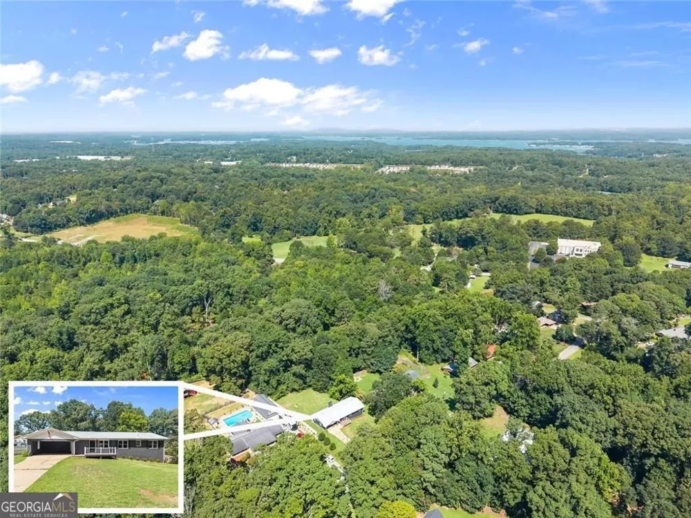 5850 Norton CIR Flowery Branch, GA 30542