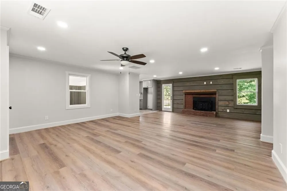 5850 Norton CIR Flowery Branch, GA 30542