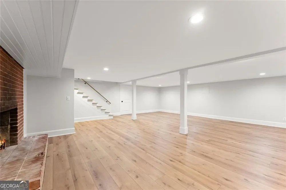 5850 Norton CIR Flowery Branch, GA 30542
