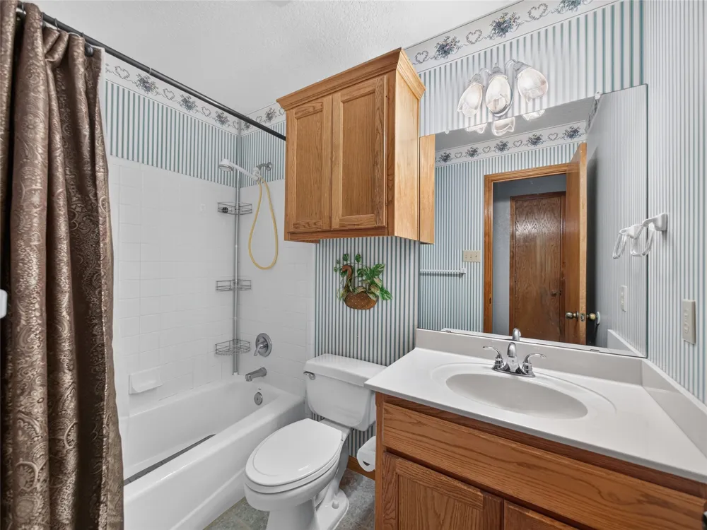 1900 County Road 130 Hutto, TX 78634