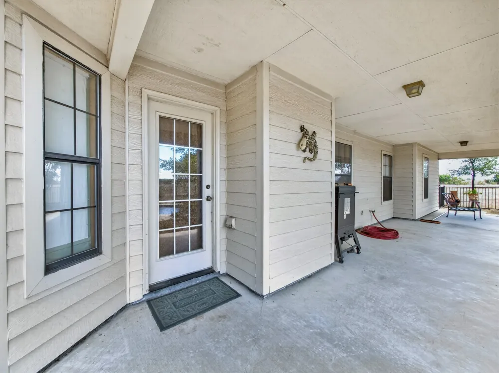 1900 County Road 130 Hutto, TX 78634
