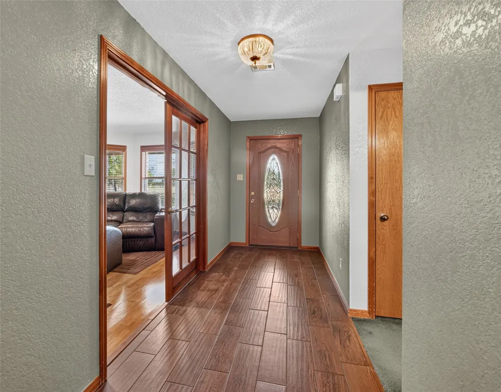 1900 County Road 130 Hutto, TX 78634