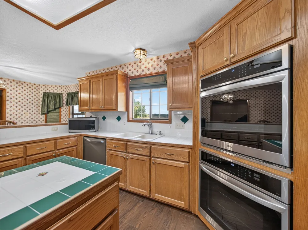 1900 County Road 130 Hutto, TX 78634