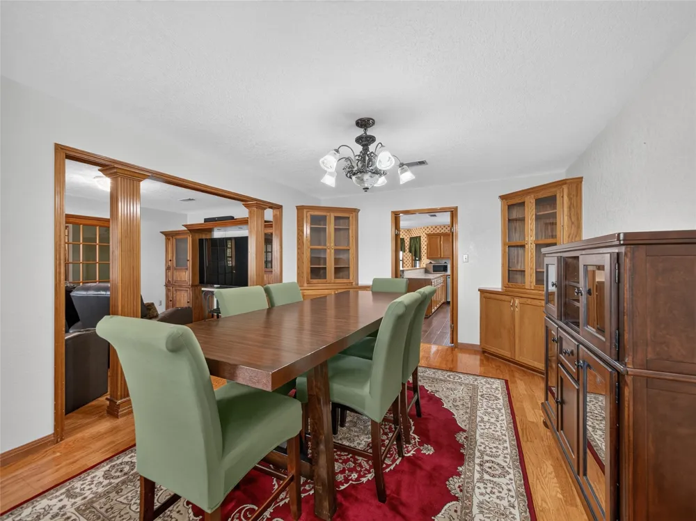 1900 County Road 130 Hutto, TX 78634