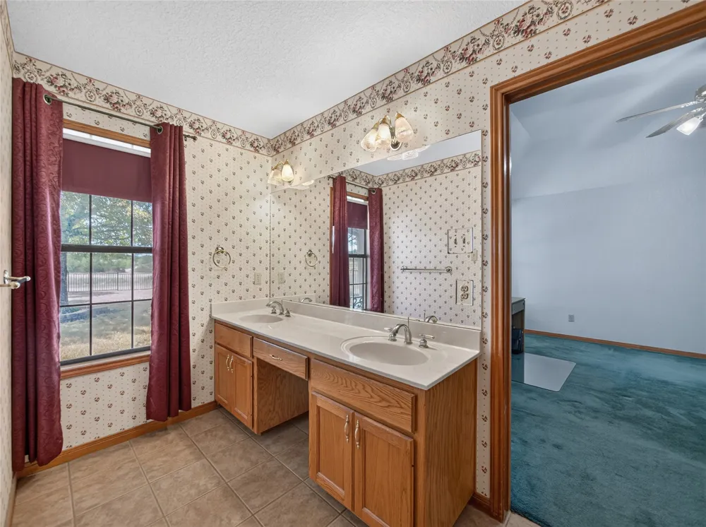 1900 County Road 130 Hutto, TX 78634