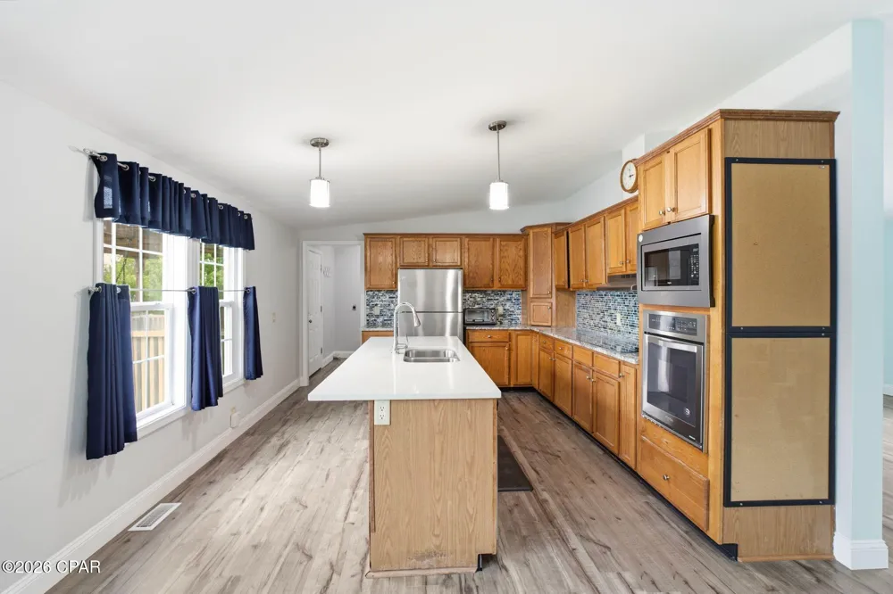 1532 Doty Circle Panama City, FL 32404