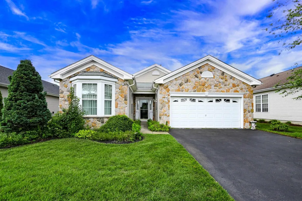 571 Chatham Way Galloway Township, NJ 08205