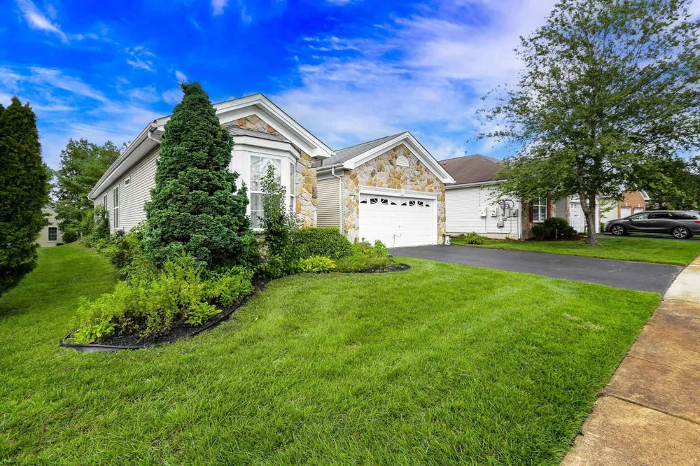 571 Chatham Way Galloway Township, NJ 08205