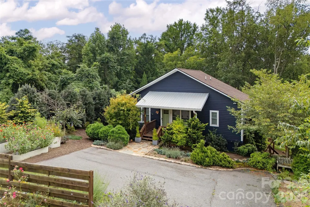 12 Twig Lane Asheville, NC 28803