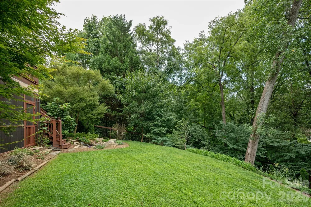 12 Twig Lane Asheville, NC 28803