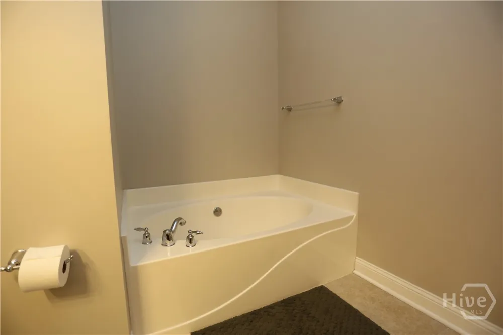 219 Lake View Drive Pooler, GA 31322