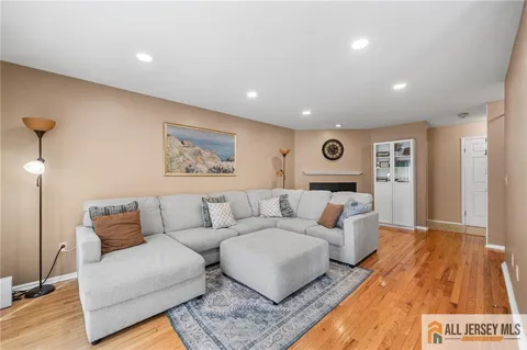 364 Bowler Court