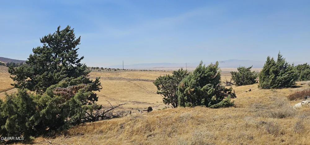 Avenue L / 105th St W Lancaster, CA 93536