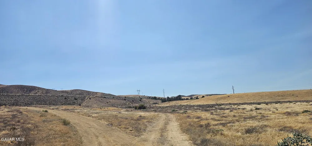 Avenue L / 105th St W Lancaster, CA 93536