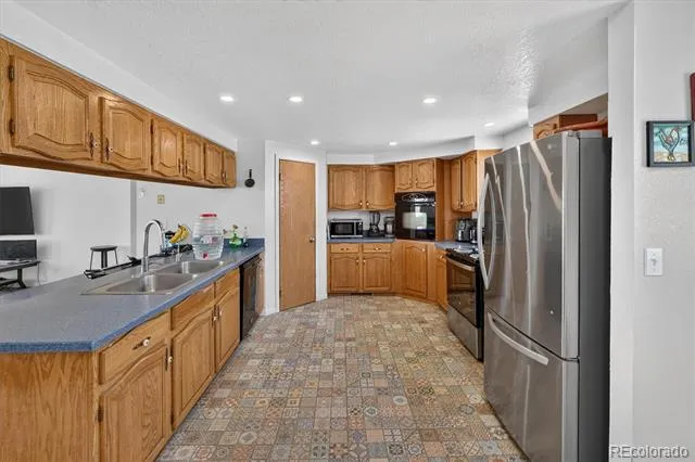32189 County Road 16 Keenesburg, CO 80643