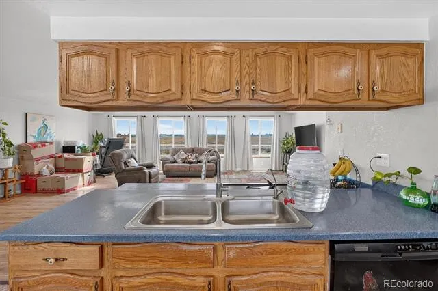 32189 County Road 16 Keenesburg, CO 80643