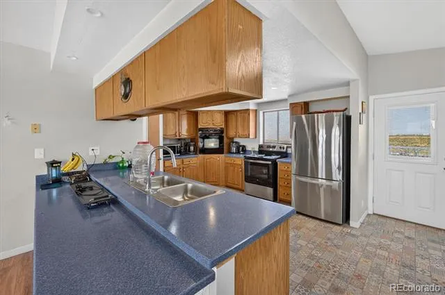 32189 County Road 16 Keenesburg, CO 80643