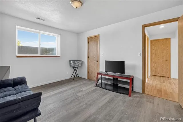 32189 County Road 16 Keenesburg, CO 80643