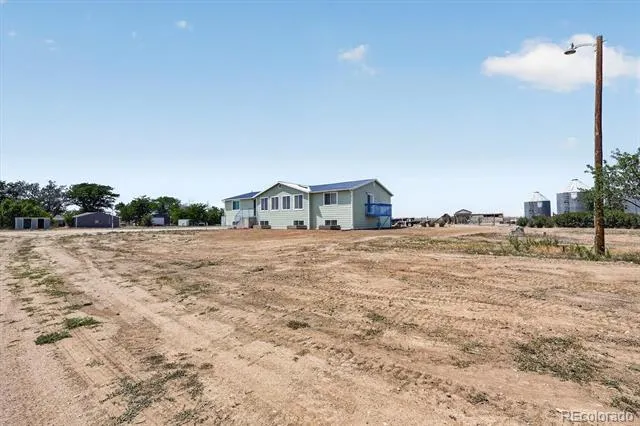32189 County Road 16 Keenesburg, CO 80643