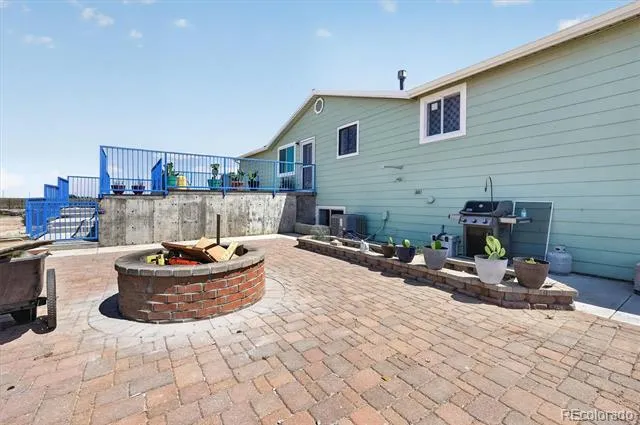32189 County Road 16 Keenesburg, CO 80643