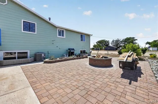 32189 County Road 16 Keenesburg, CO 80643
