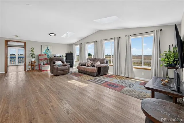 32189 County Road 16 Keenesburg, CO 80643