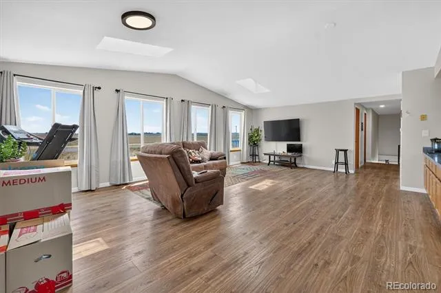 32189 County Road 16 Keenesburg, CO 80643