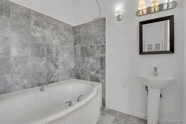 1639 Buttercup Road Elizabeth, CO 80107
