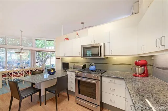 325 Mohawk Drive Boulder, CO 80303