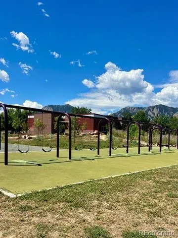 325 Mohawk Drive Boulder, CO 80303