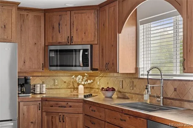 29240 E 162nd Avenue Brighton, CO 80603
