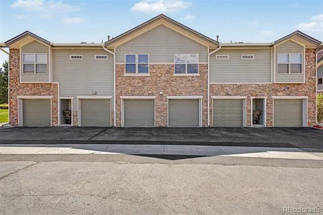 2551 S Bahama Circle #D Aurora, CO 80013