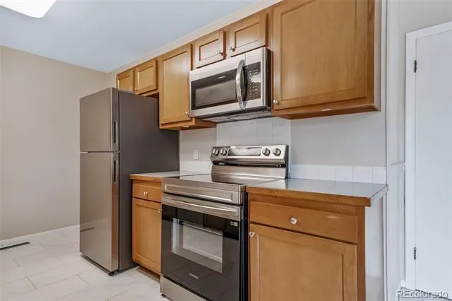 2421 Tamarac Drive Fort Collins, CO 80521