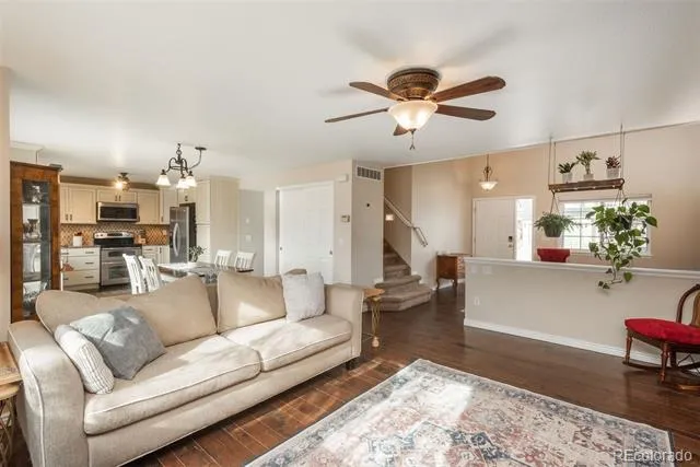 5295 S Liverpool Way Centennial, CO 80015
