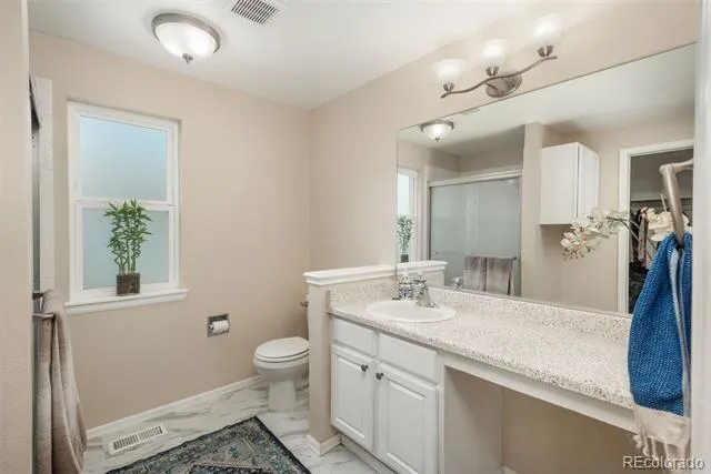 5295 S Liverpool Way Centennial, CO 80015